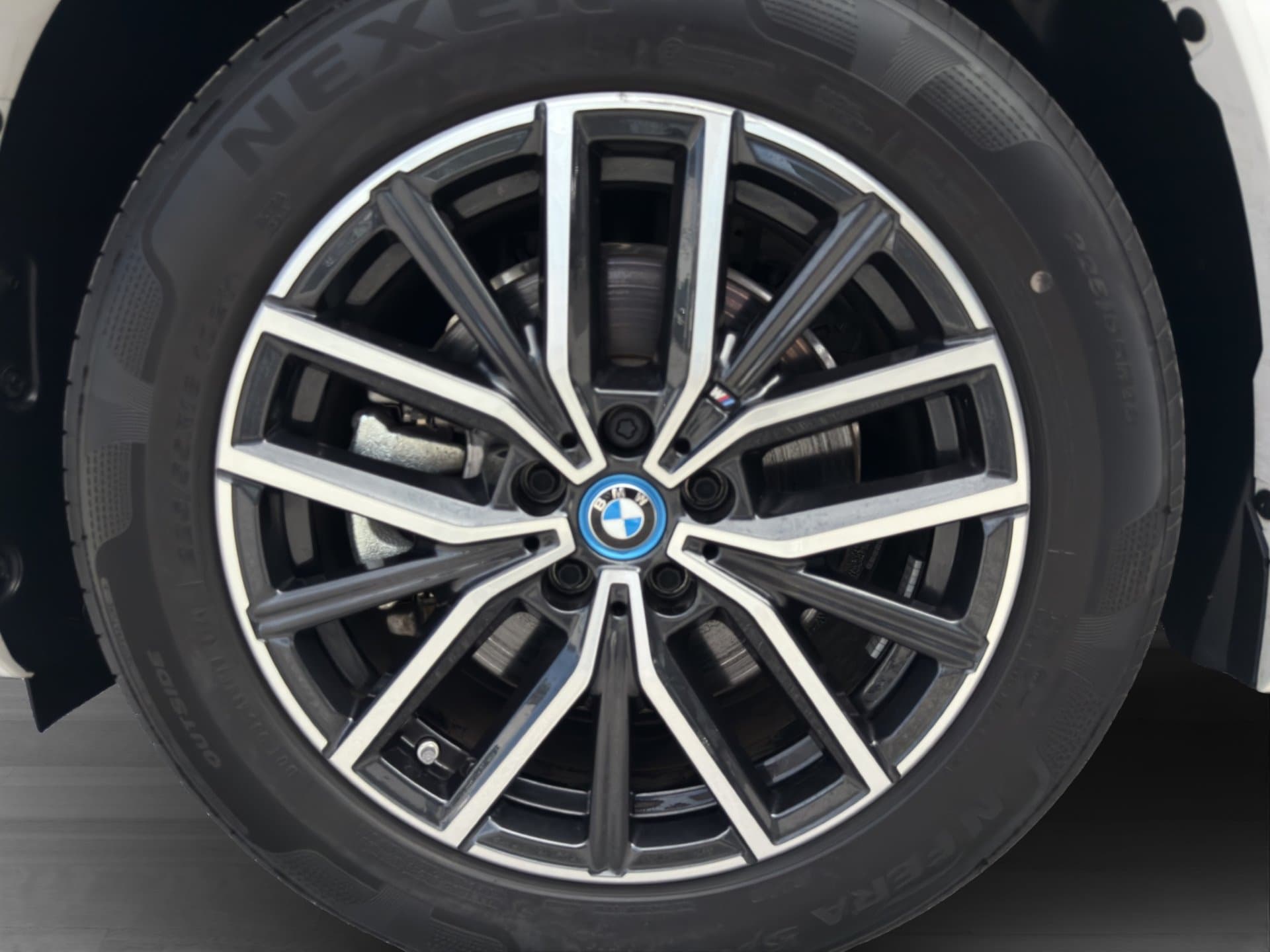 BMW X1 xDrive25e - Thumbnail 36