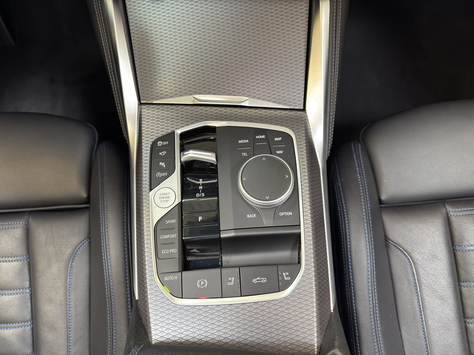 BMW 420i - Thumbnail 24