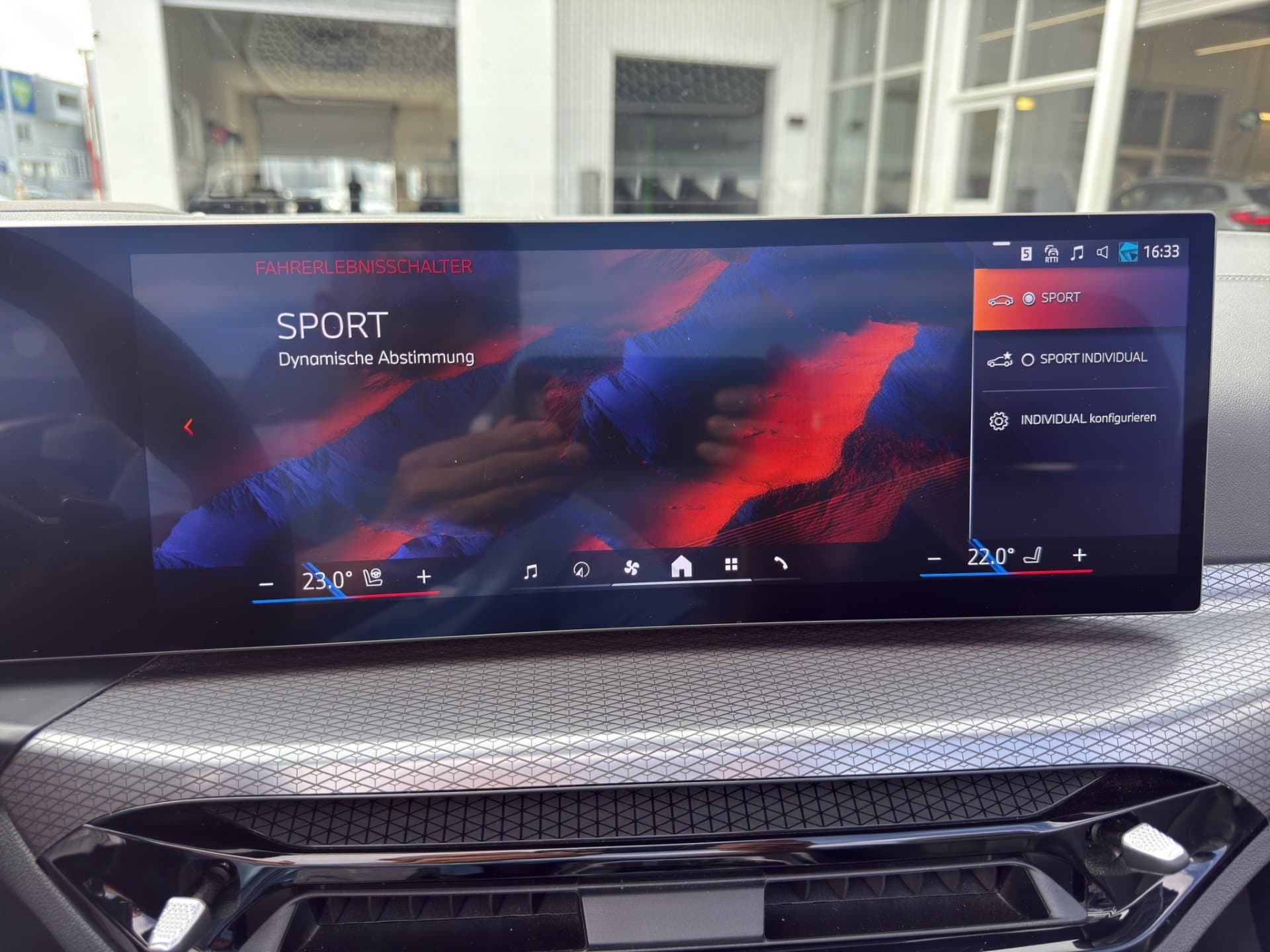 BMW 420i - Thumbnail 33