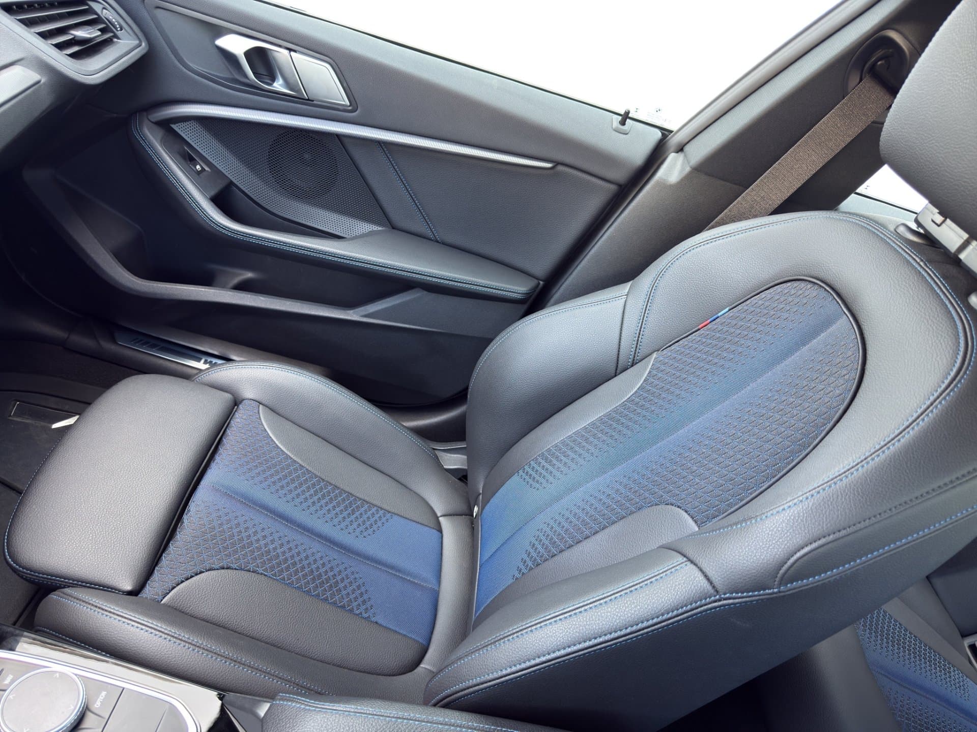 BMW 220d xDrive - Thumbnail 13