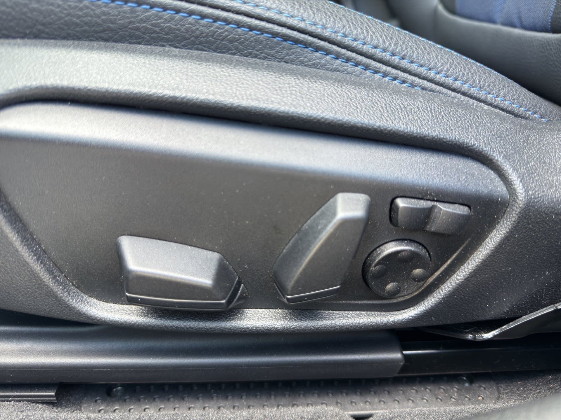BMW 220d xDrive - Thumbnail 21