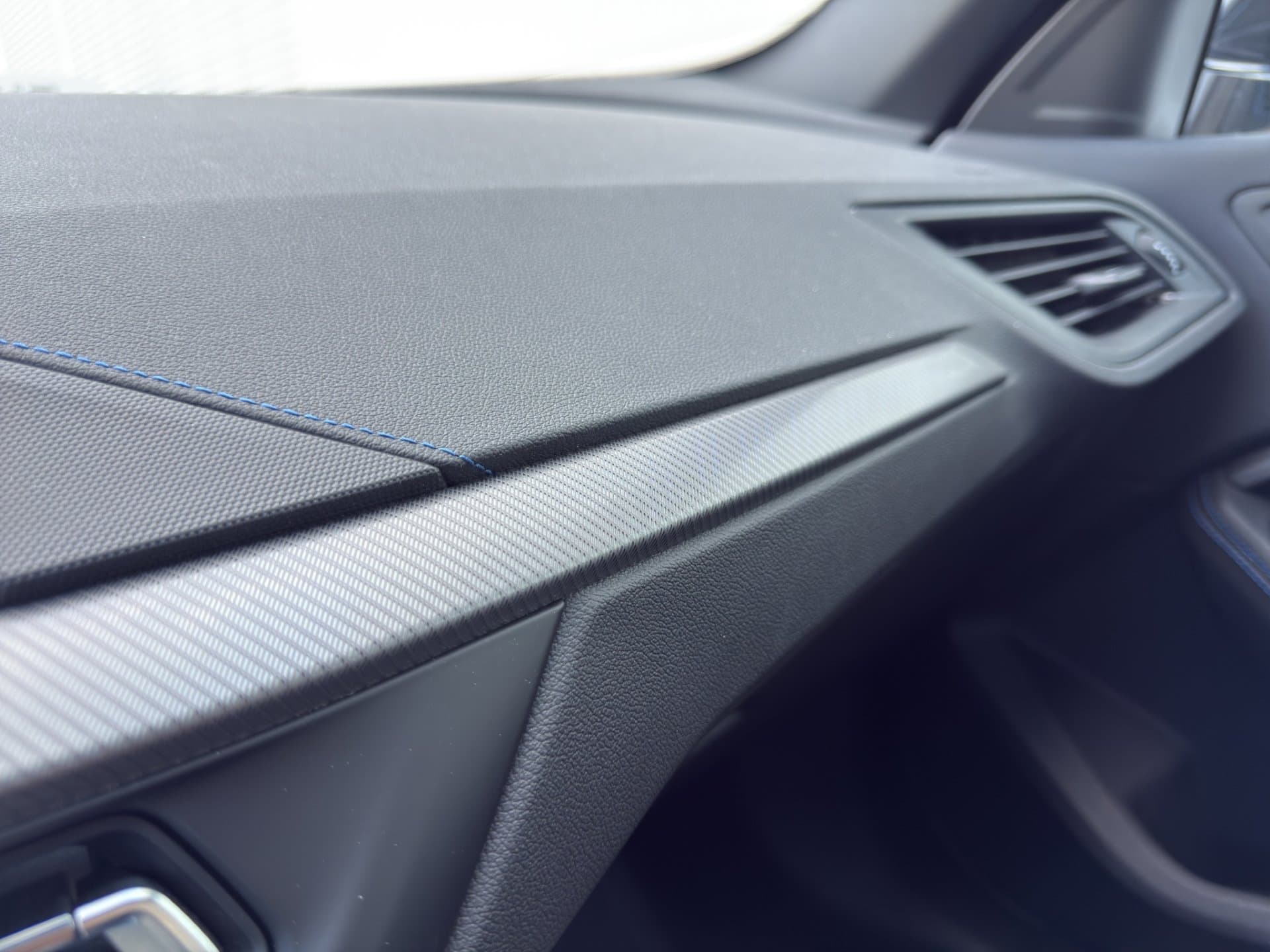 BMW 220d xDrive - Thumbnail 22