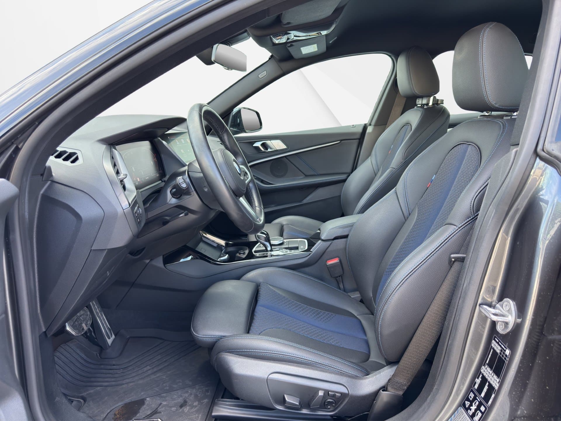 BMW 220d xDrive - Thumbnail 9