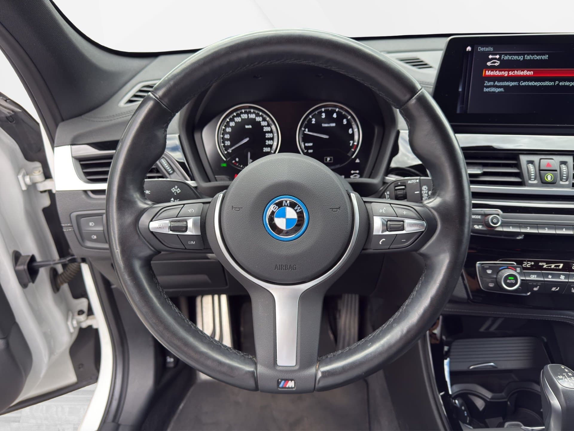 BMW X1 xDrive25e - Thumbnail 17