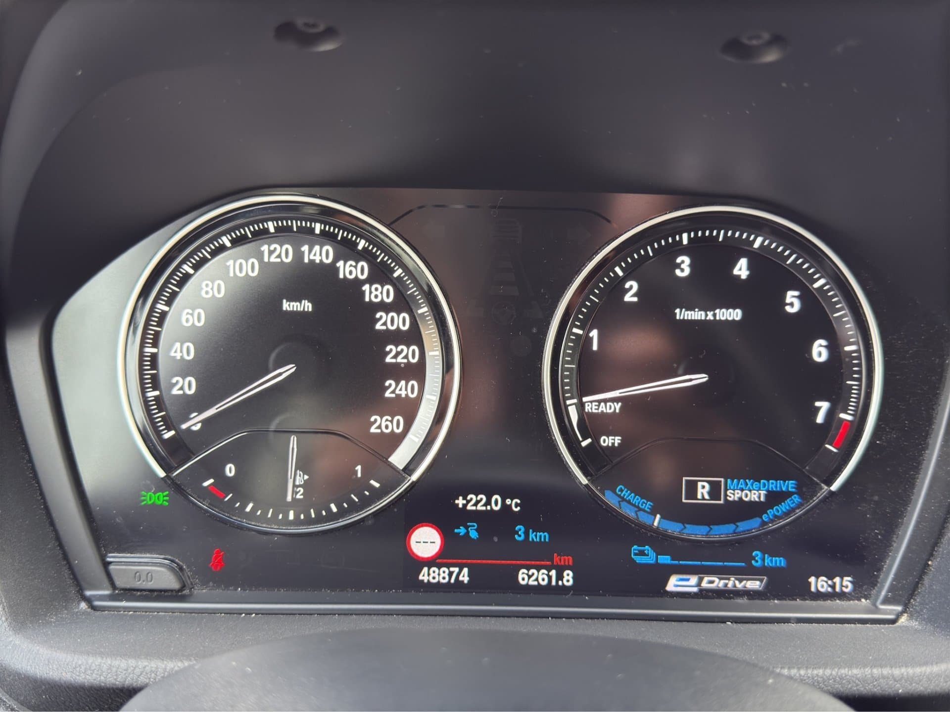 BMW X1 xDrive25e - Thumbnail 18