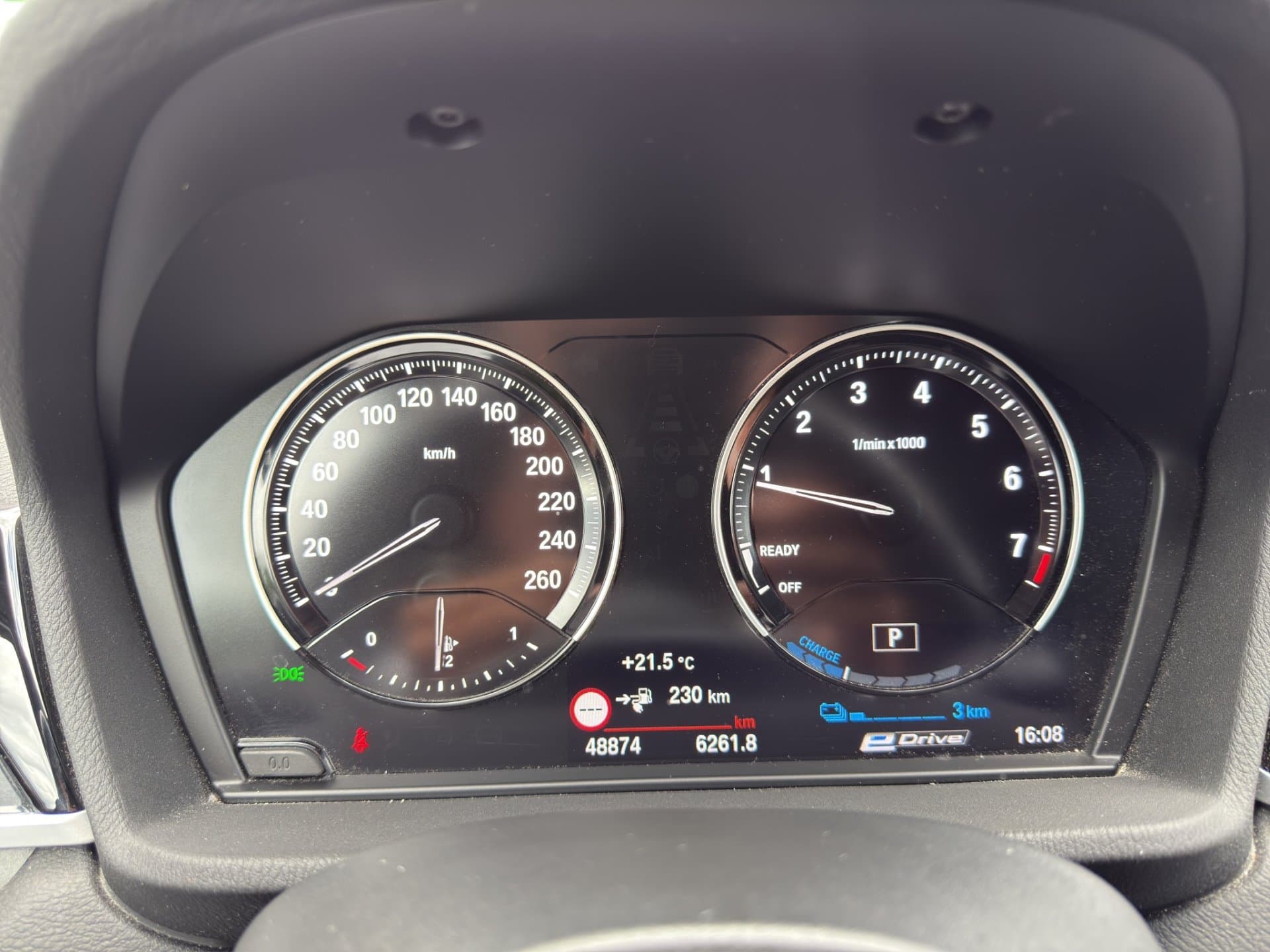 BMW X1 xDrive25e - Thumbnail 19