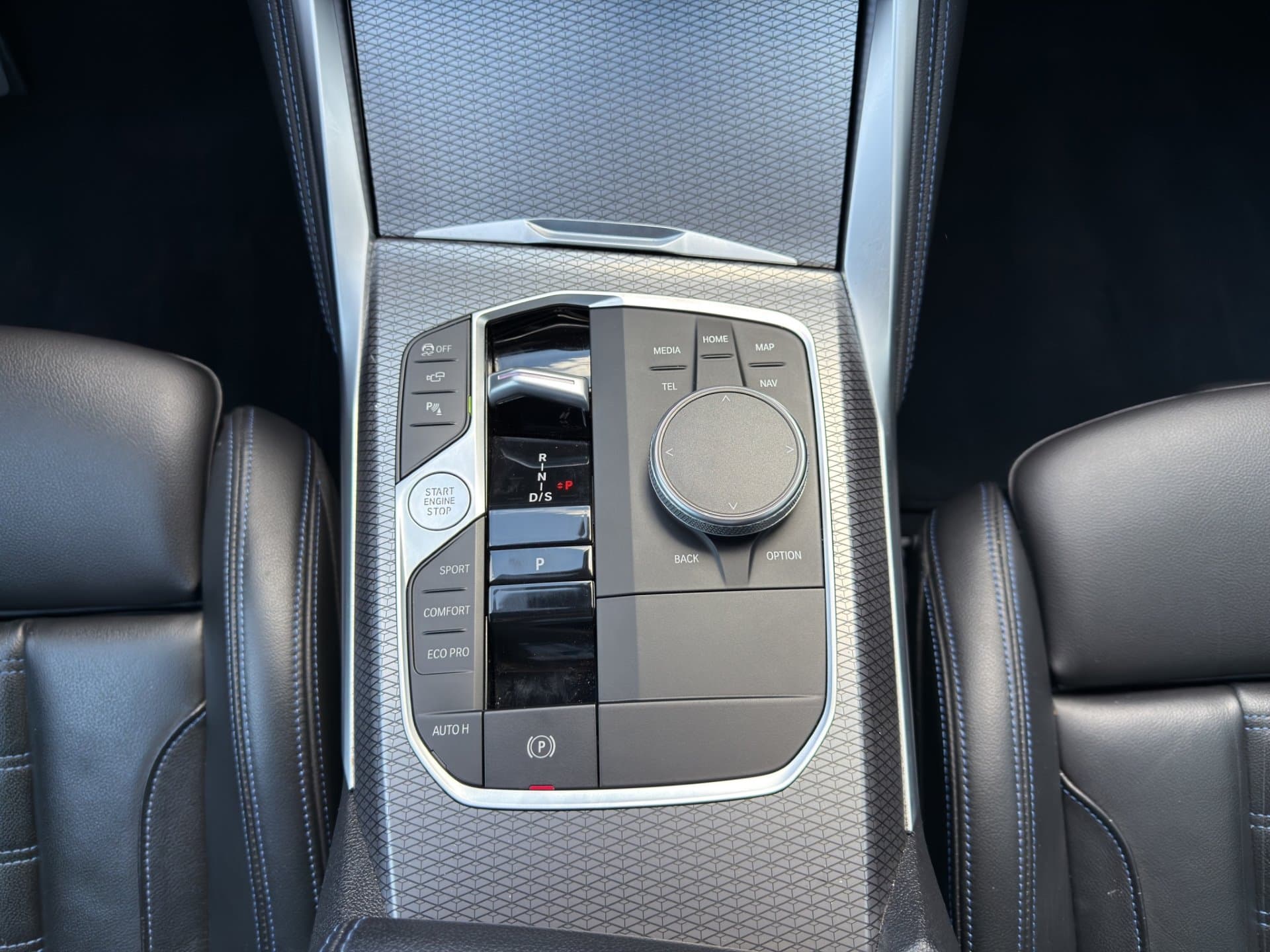 BMW 420d xDrive - Thumbnail 23