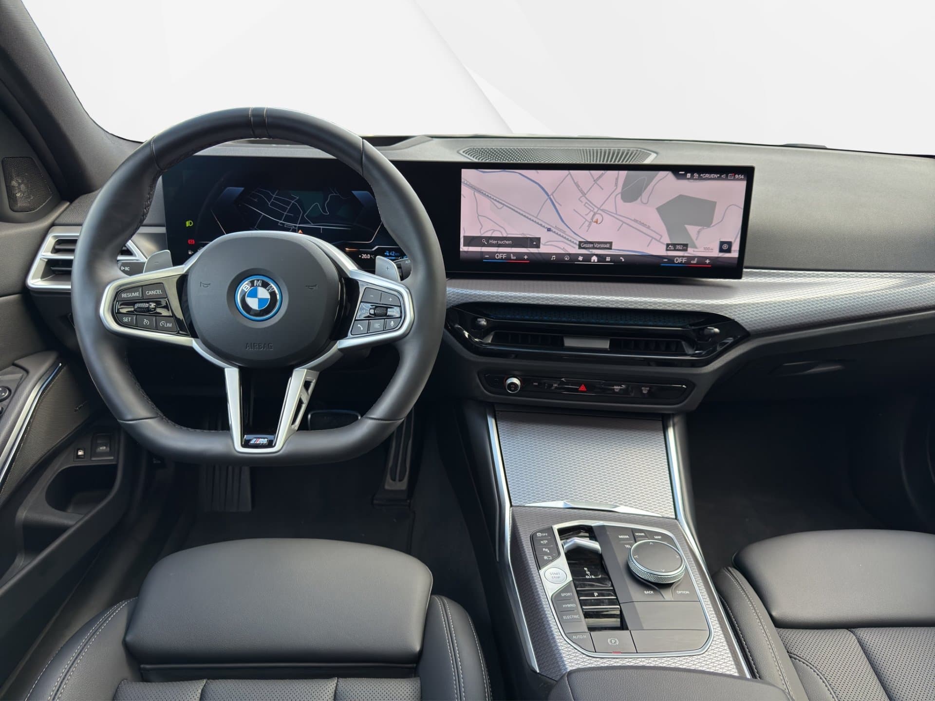 BMW 330e xDrive - Thumbnail 17