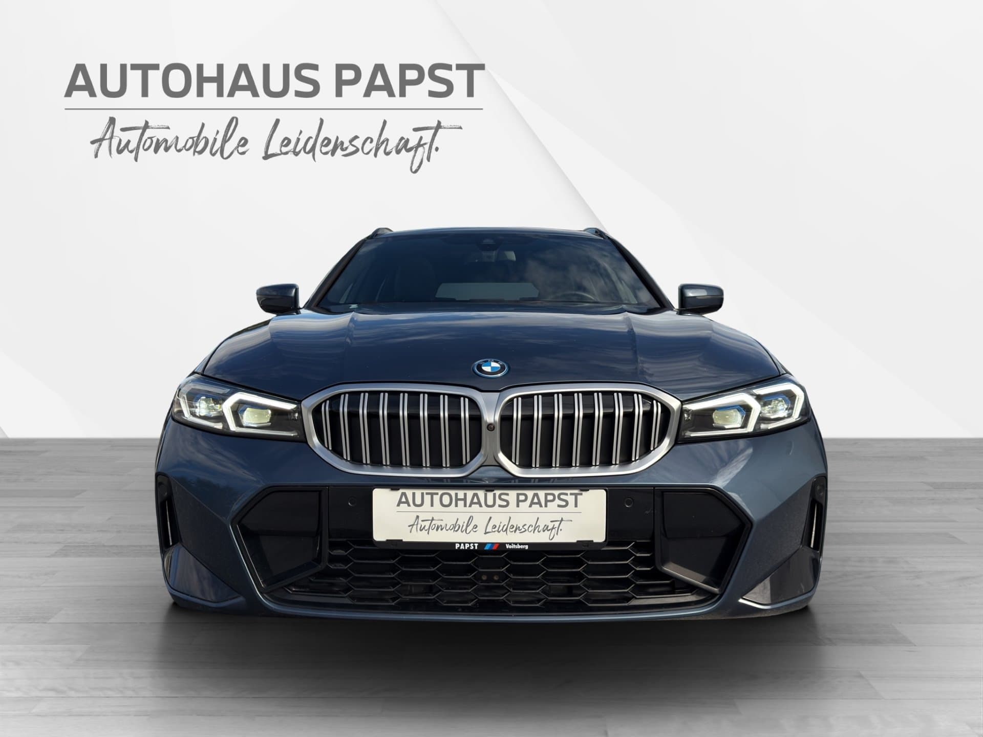 BMW 330e xDrive - Thumbnail 8