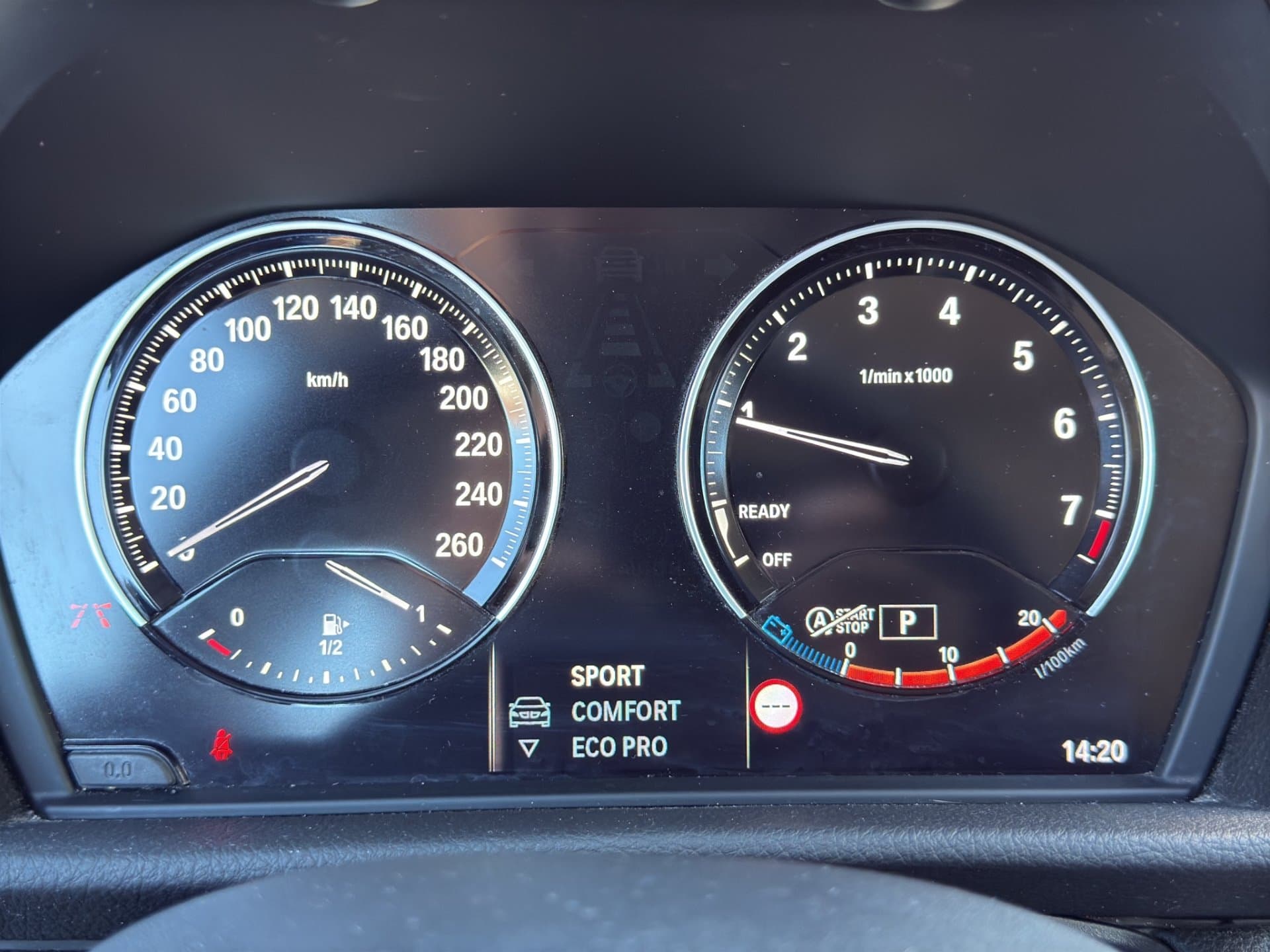 BMW 218i - Thumbnail 20