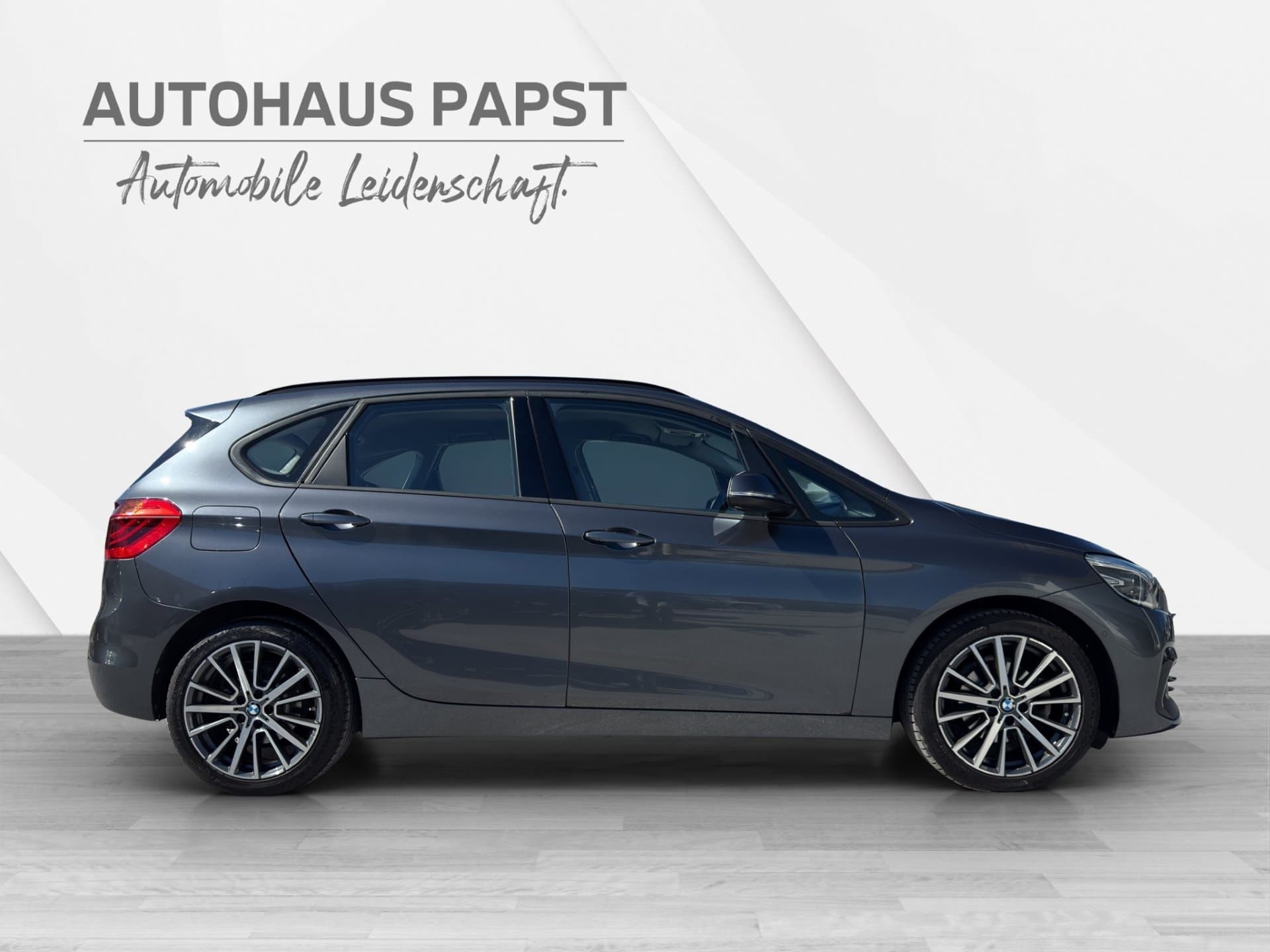 BMW 218i - Thumbnail 6