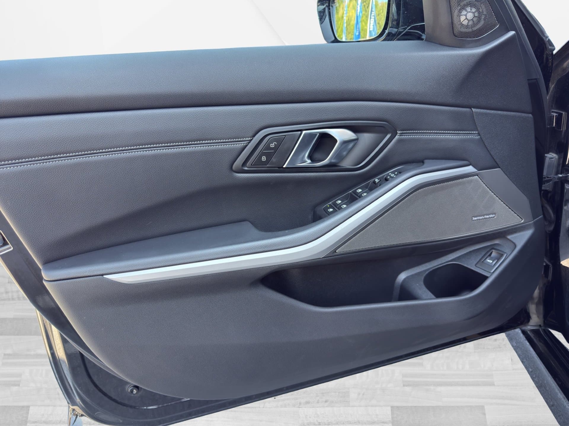 BMW 320d xDrive - Thumbnail 13