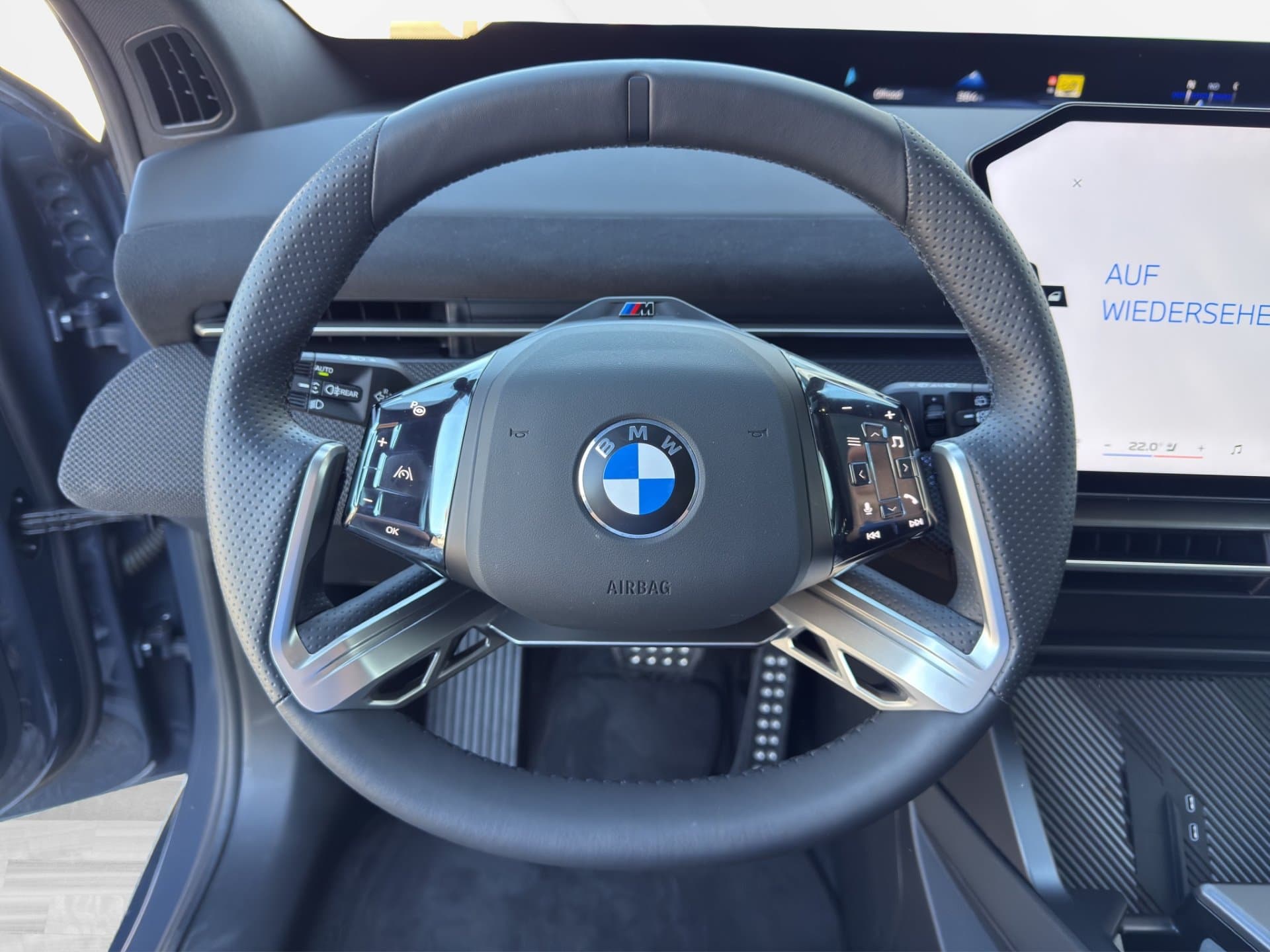 BMW iX3 50 xDrive - Thumbnail 18