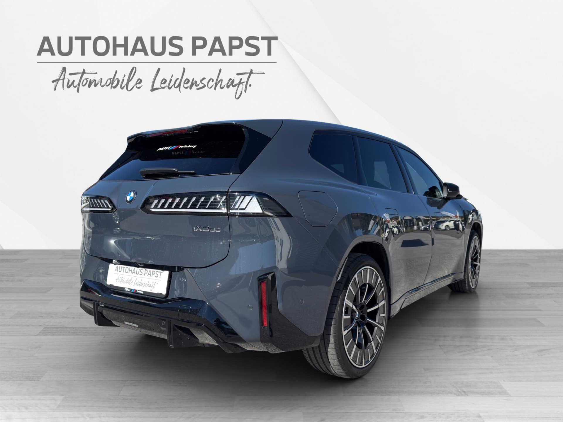 BMW iX3 50 xDrive - Thumbnail 5