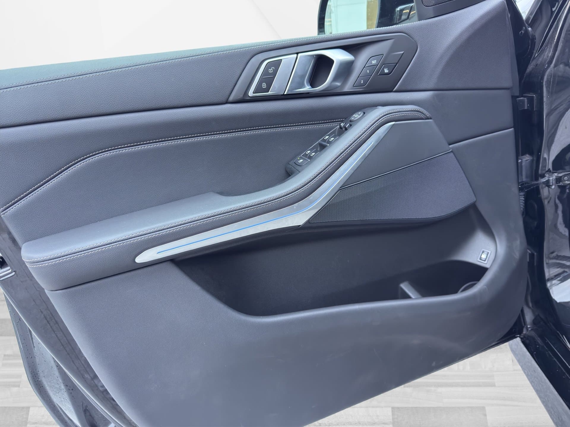 BMW X5 xDrive45e - Thumbnail 15
