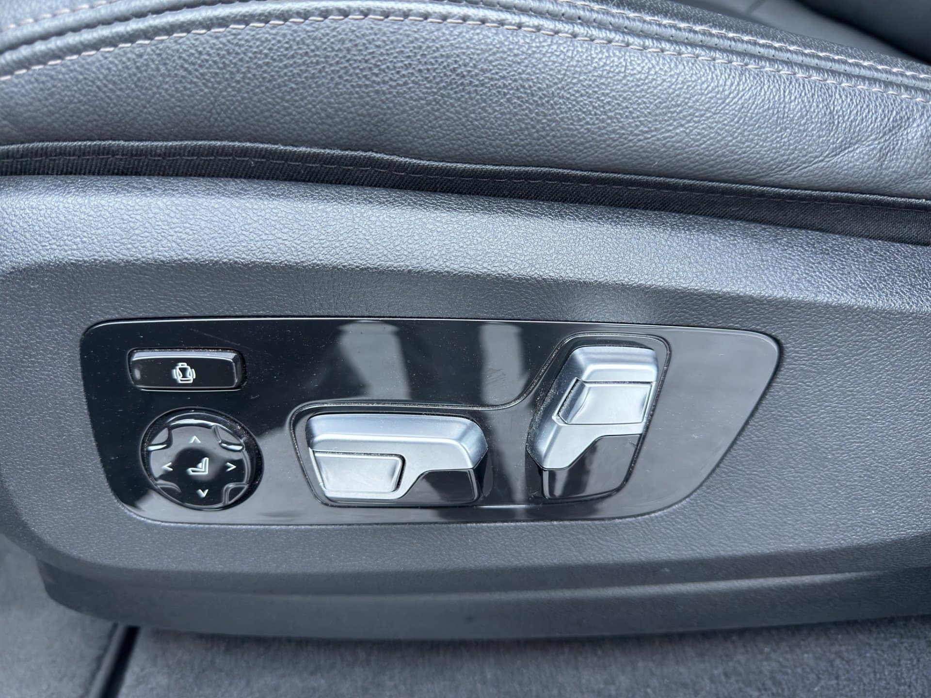 BMW X5 xDrive45e - Thumbnail 24