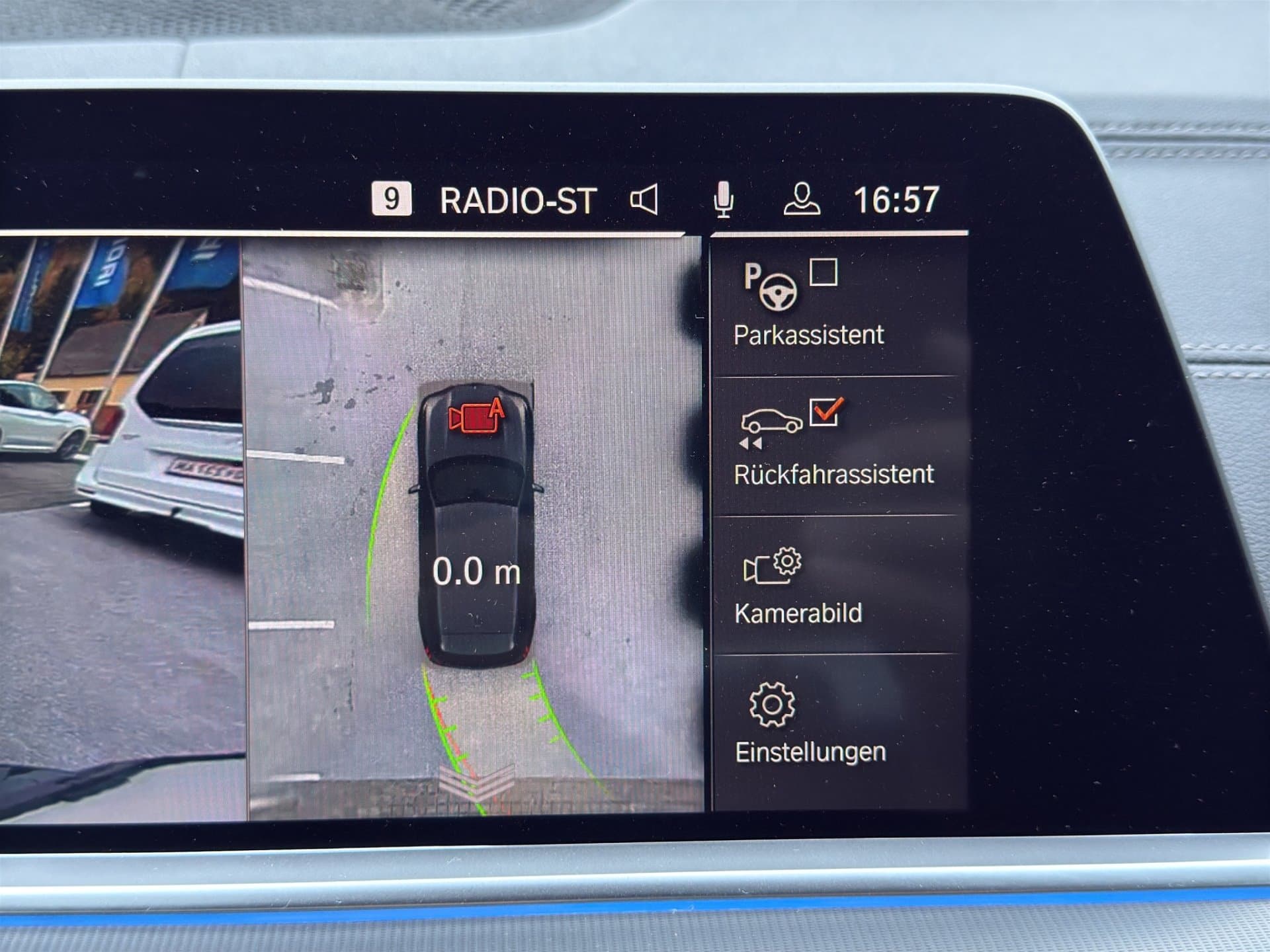 BMW X5 xDrive45e - Thumbnail 28