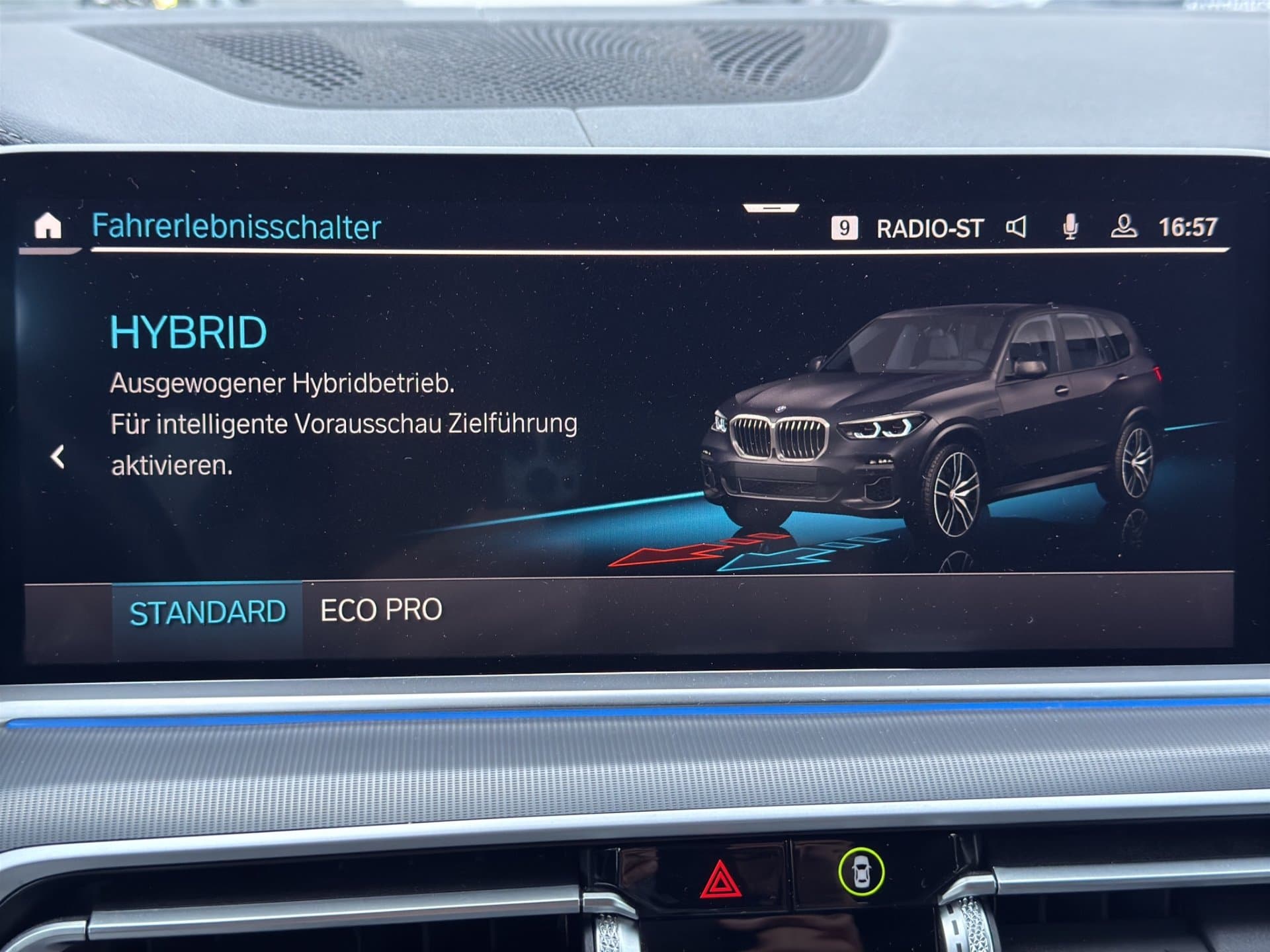 BMW X5 xDrive45e - Thumbnail 30