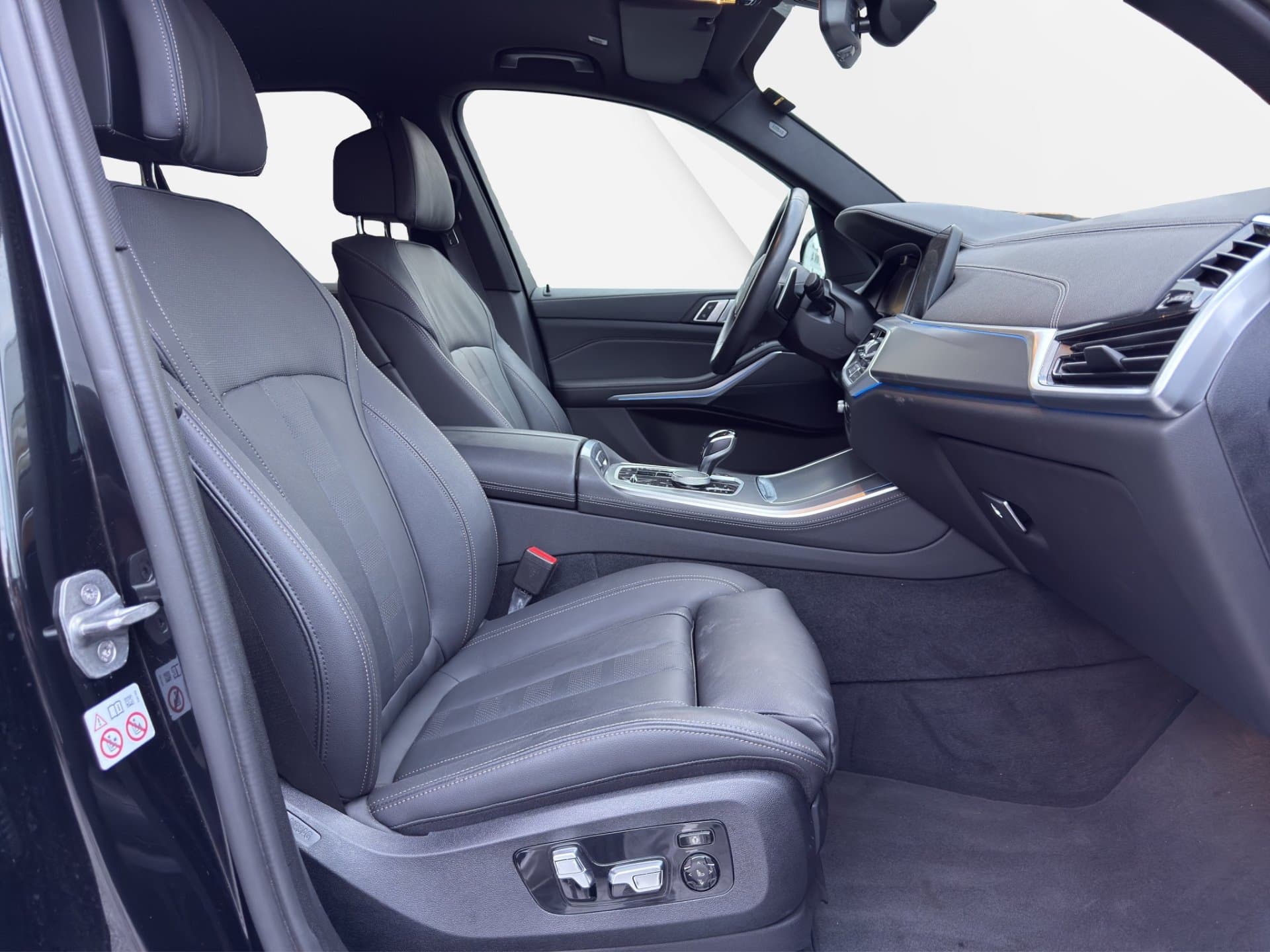 BMW X5 xDrive45e - Thumbnail 10