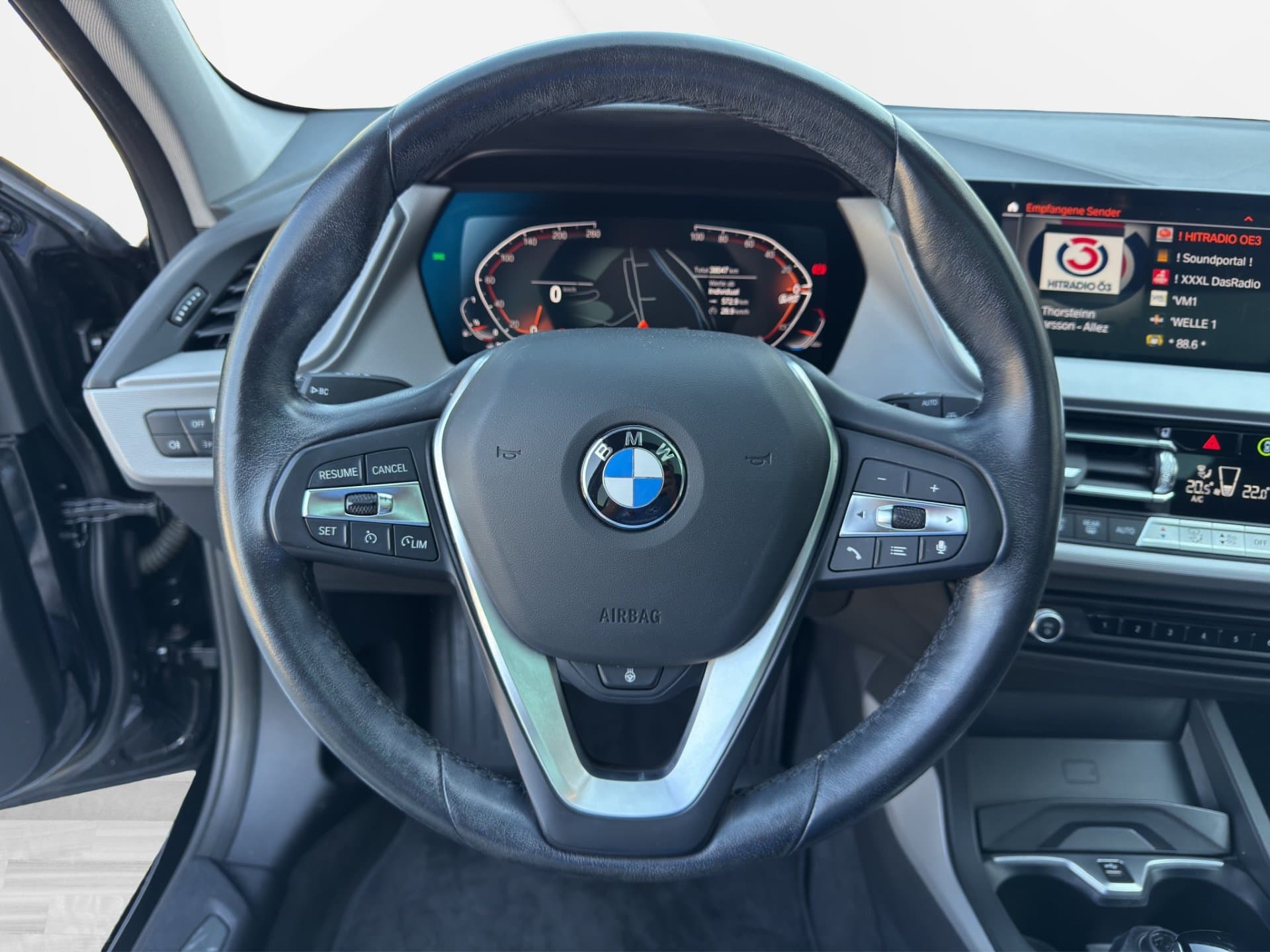 BMW 118i - Thumbnail 17