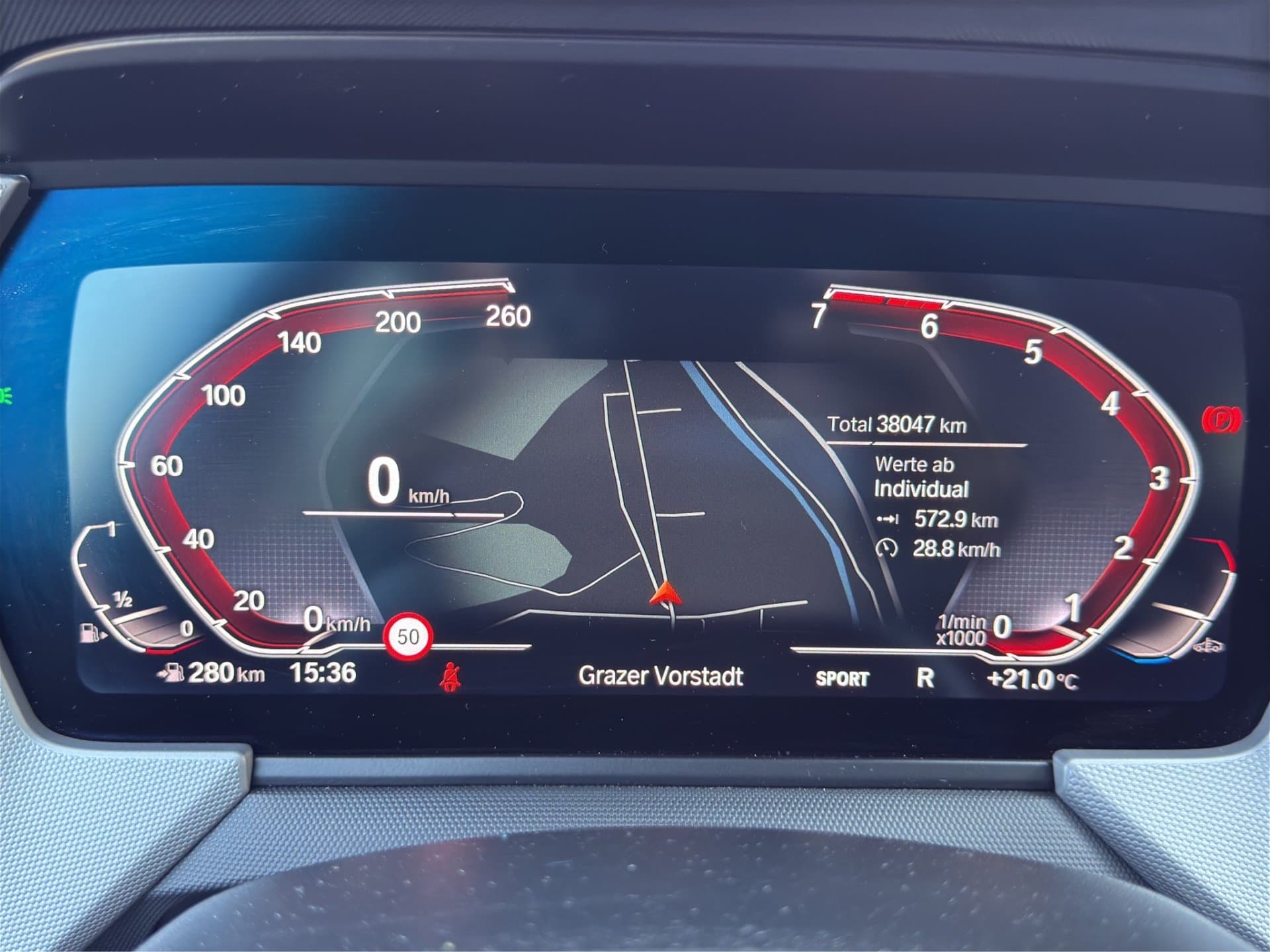 BMW 118i - Thumbnail 20