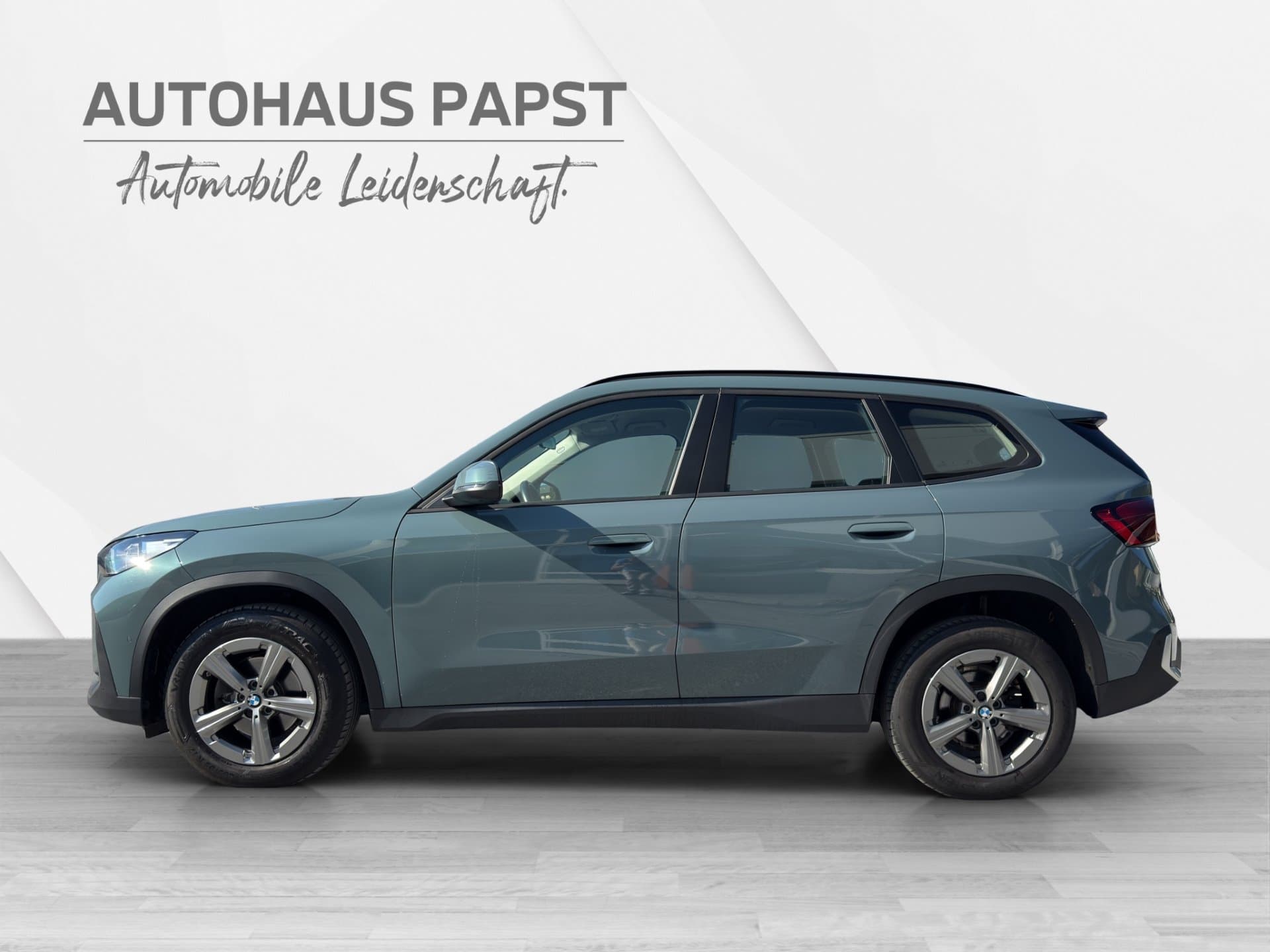 BMW X1 sDrive18d - Thumbnail 2