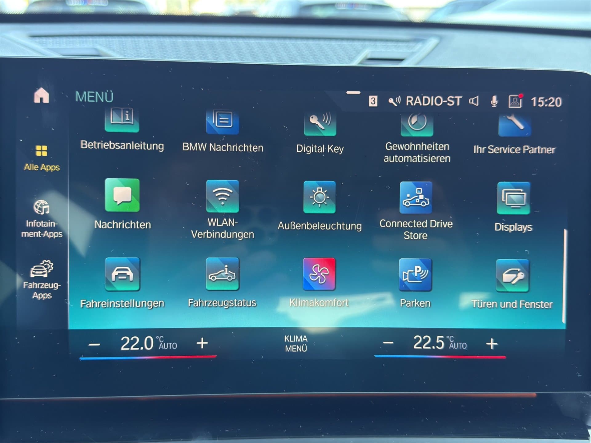 BMW X1 sDrive18d - Thumbnail 32