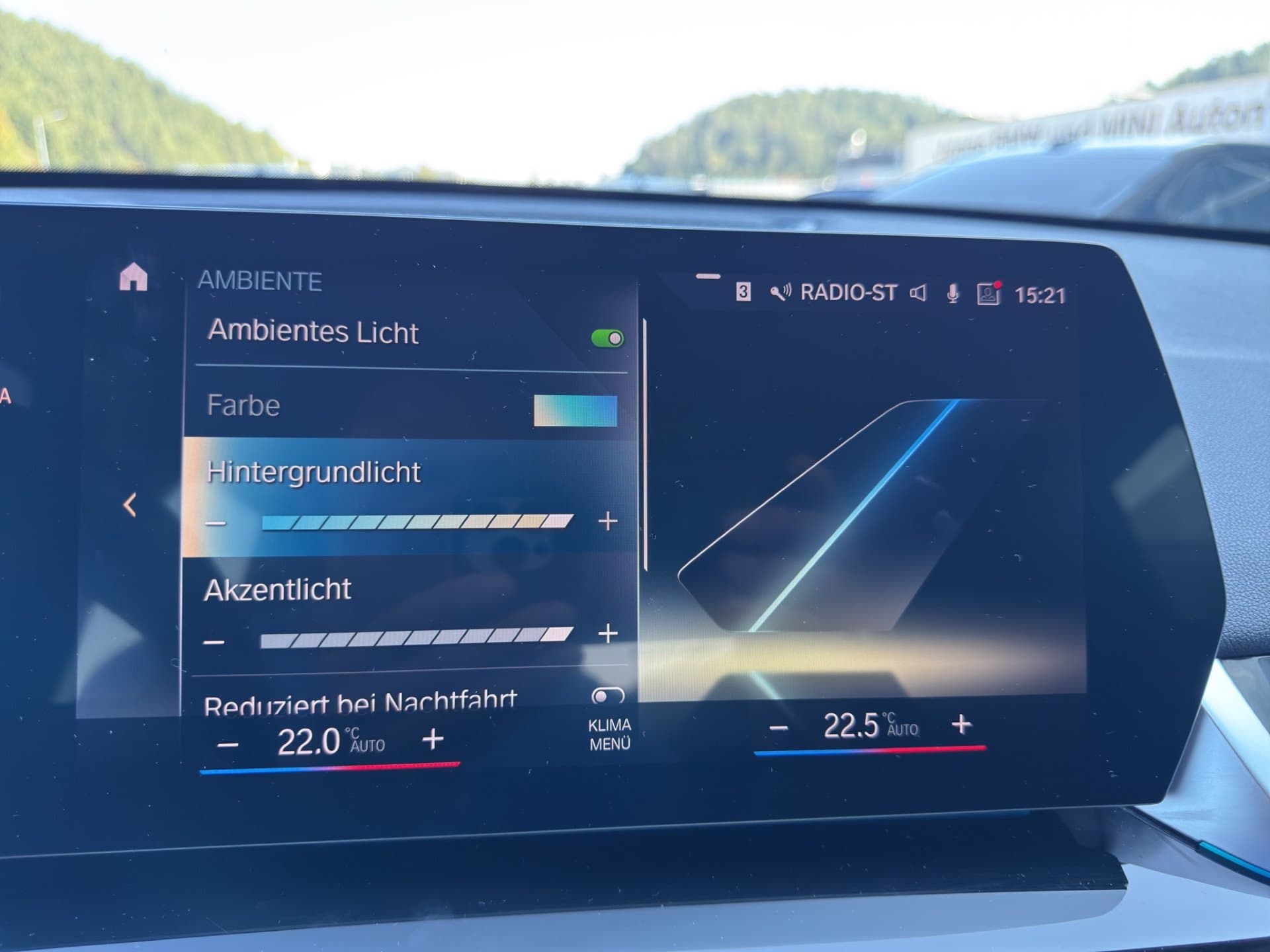 BMW X1 sDrive18d - Thumbnail 34