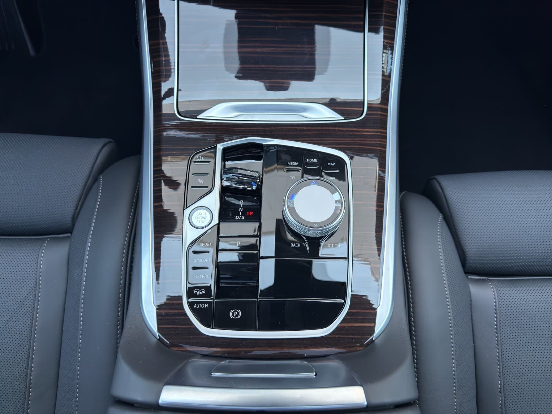 BMW X5 xDrive30d - Thumbnail 14