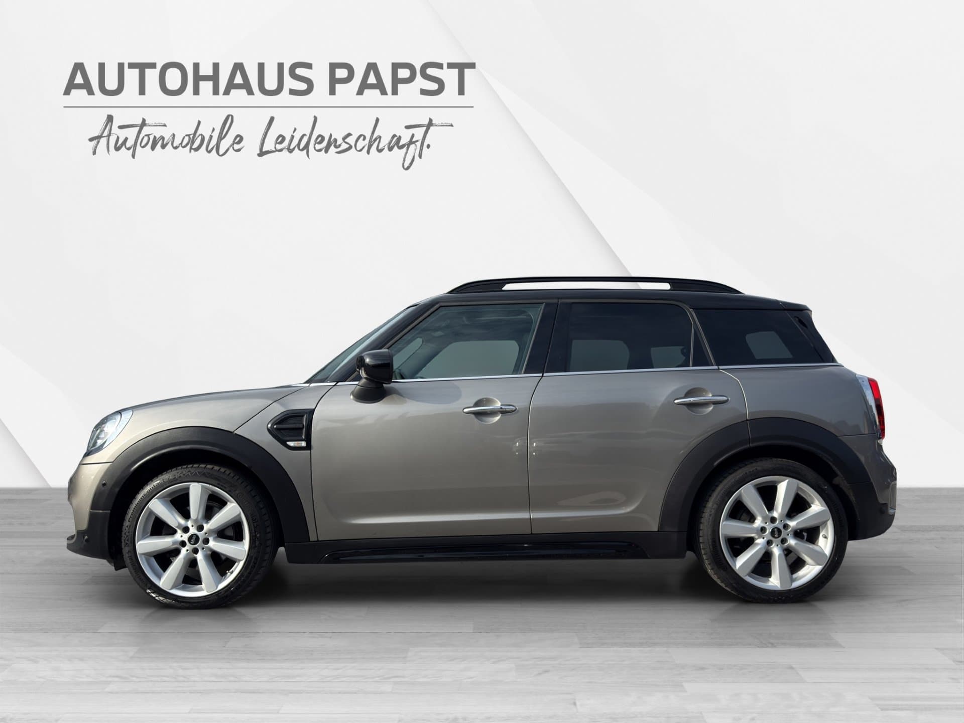 MINI Cooper D Countryman - Thumbnail 2