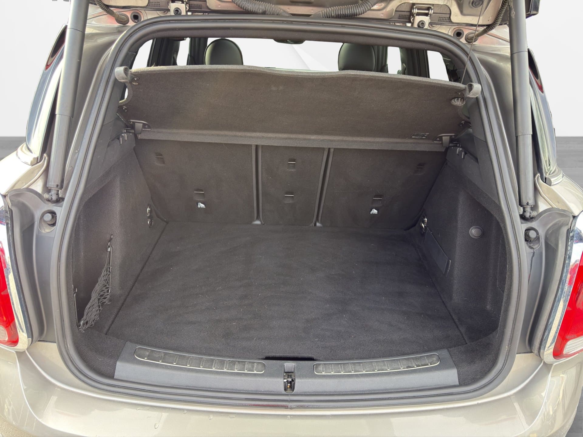 MINI Cooper D Countryman - Thumbnail 16
