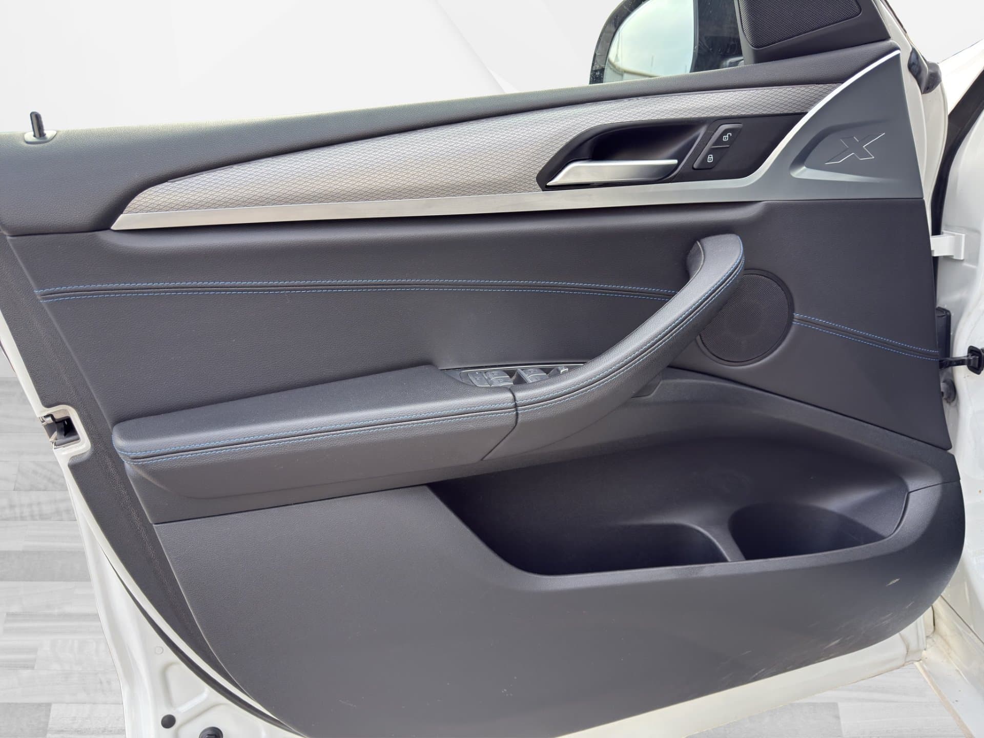 BMW X3 xDrive20d - Thumbnail 15